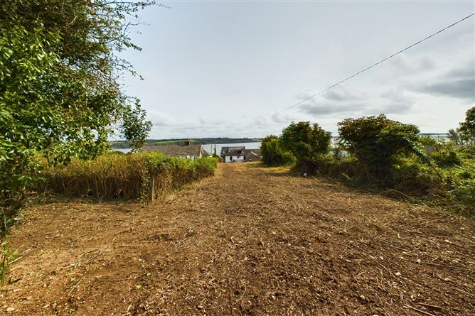Hollybell Cottage, 6 Brooke Road, Passage East, Waterford