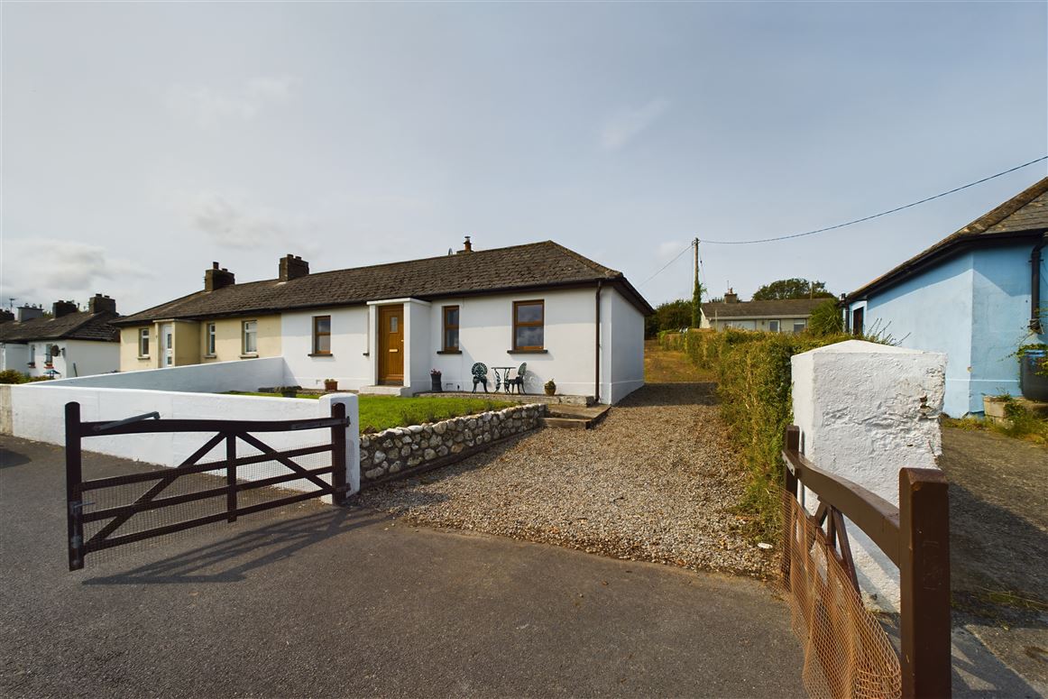 Hollybell Cottage, 6 Brooke Road, Passage East, Waterford