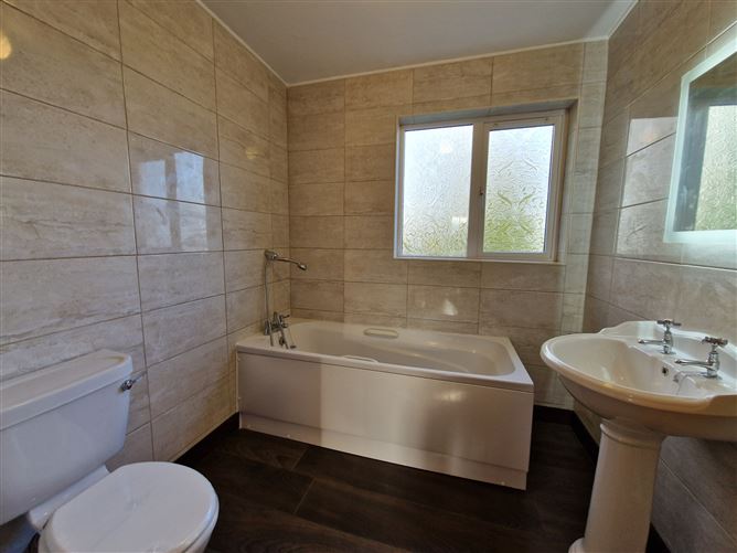 46 Clareville, Claremorris, Co. Mayo