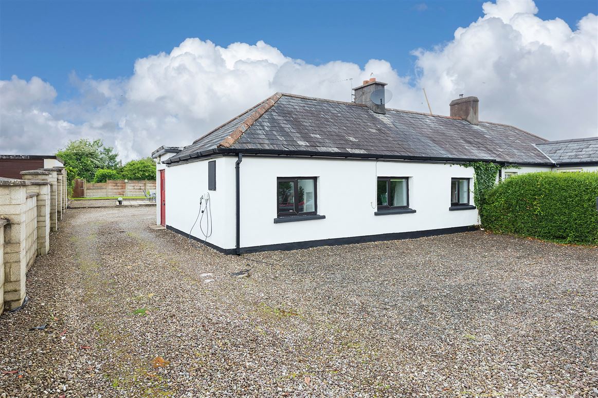 Lynwood, Clash Road, Little Island, Co. Cork