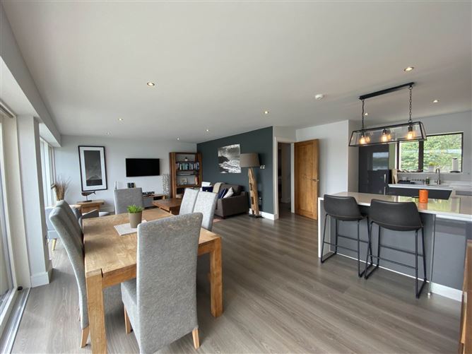 13b Ardbrack Heights, Kinsale, County Cork