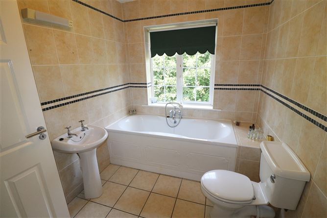 Wakefield House, Killaloe, Clare