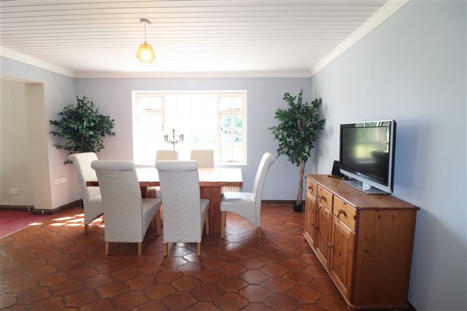 Wakefield House, Killaloe, Clare