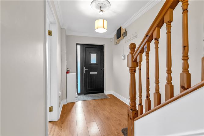 https://photos-a.propertyimages.ie/media/6/8/0/4996086/a676cdca-8741-49b3-984c-37e16101f8ef_l.jpg