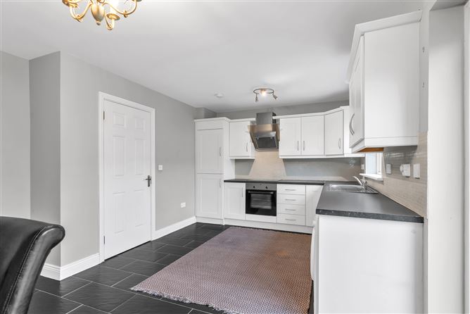 https://photos-a.propertyimages.ie/media/6/8/0/4996086/a676cdca-8741-49b3-984c-37e16101f8ef_l.jpg