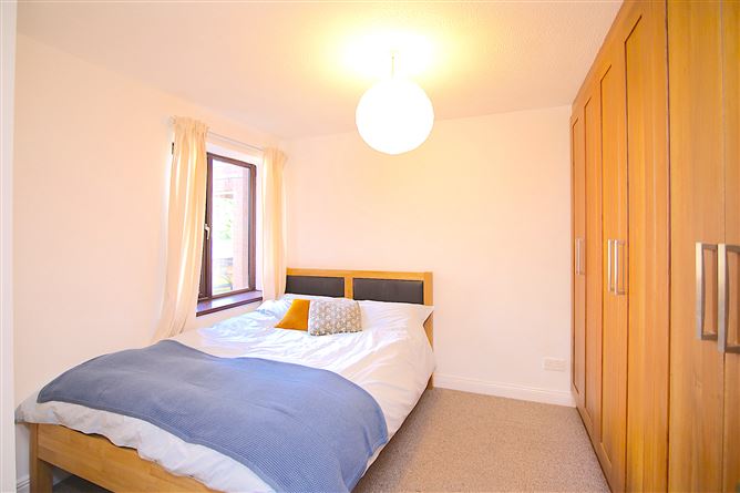 76 Venetian Hall, Howth Road, Killester,   Dublin 5