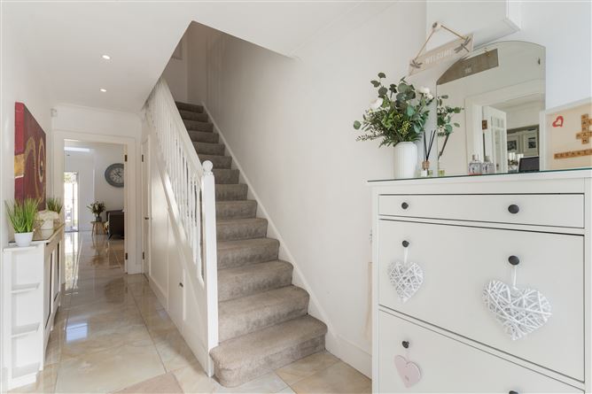 8 Templeroan Court, Rathfarnham, Dublin 16