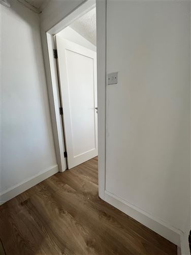 15 Saint James Square, 	Tower Street, Cork City, Cork