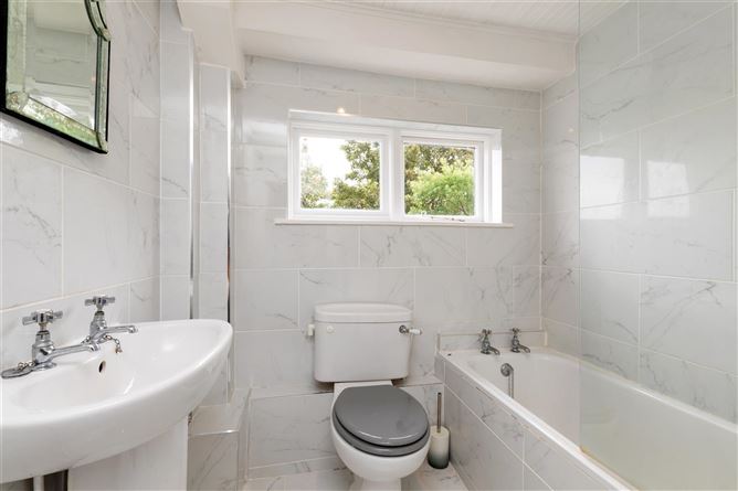 6 Vergemount Hall, Clonskeagh Road, Dublin 6