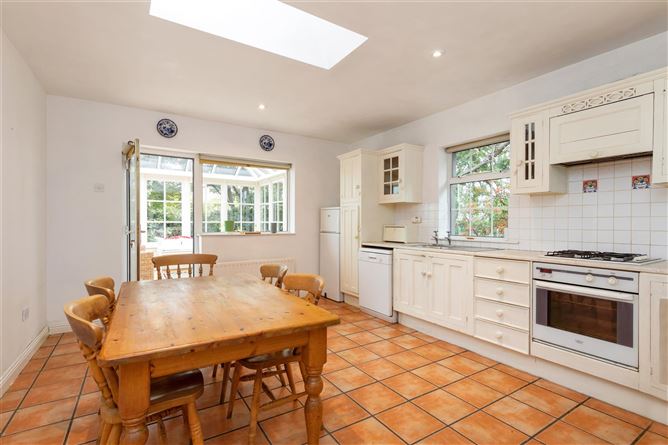 6 Vergemount Hall, Clonskeagh Road, Dublin 6