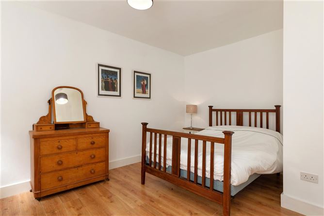 6 Vergemount Hall, Clonskeagh Road, Dublin 6