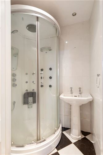 6 Vergemount Hall, Clonskeagh Road, Dublin 6
