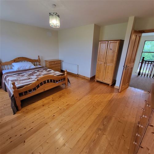 32 Shannon Cove  , Dromod, Leitrim