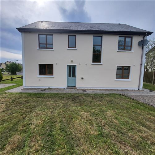 32 Shannon Cove  , Dromod, Leitrim