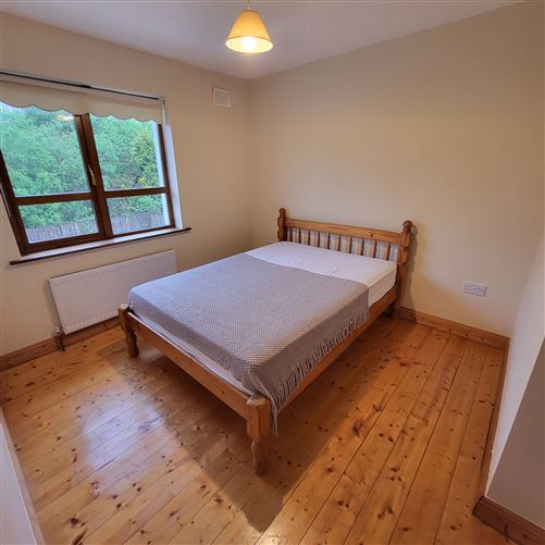 32 Shannon Cove  , Dromod, Leitrim