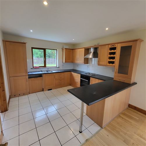 32 Shannon Cove  , Dromod, Leitrim