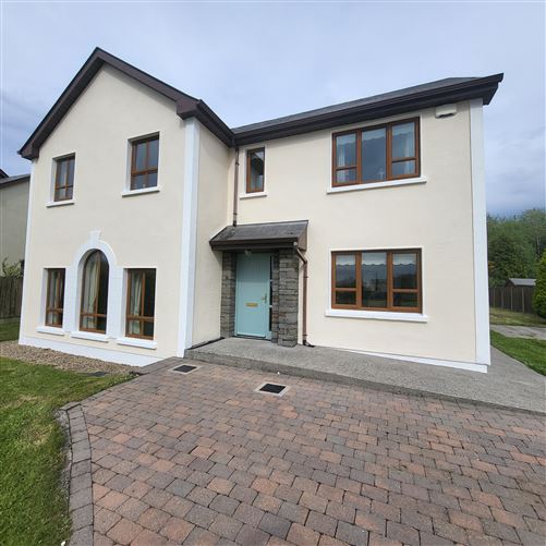 32 Shannon Cove  , Dromod, Leitrim