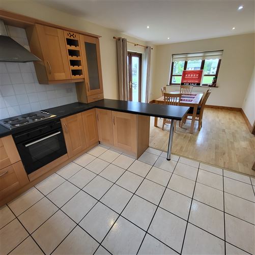 32 Shannon Cove  , Dromod, Leitrim