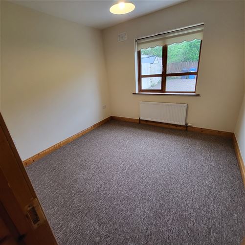 32 Shannon Cove  , Dromod, Leitrim