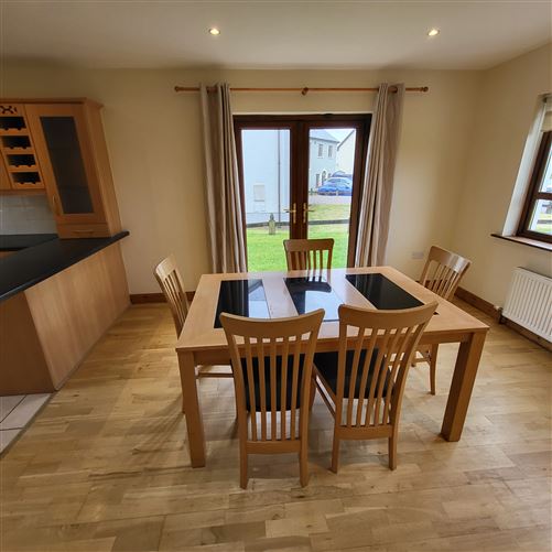 32 Shannon Cove  , Dromod, Leitrim