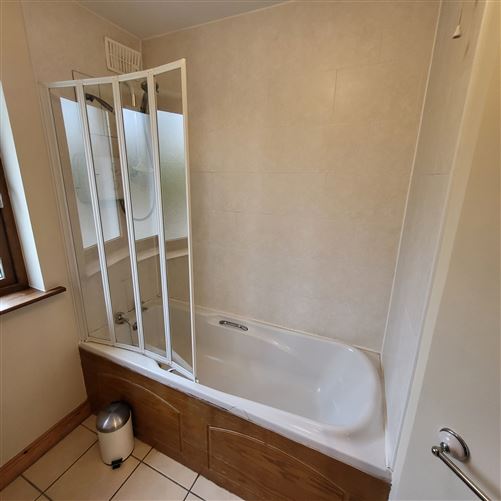 32 Shannon Cove  , Dromod, Leitrim