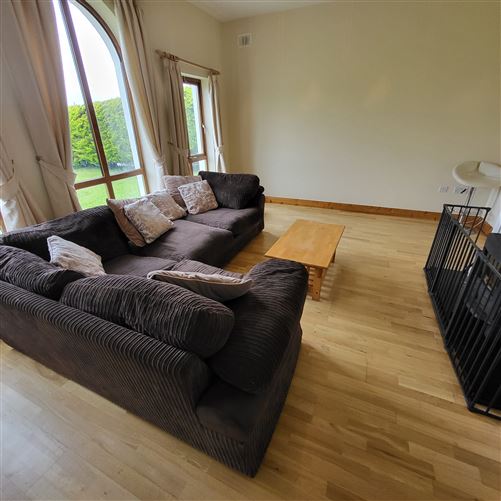 32 Shannon Cove  , Dromod, Leitrim