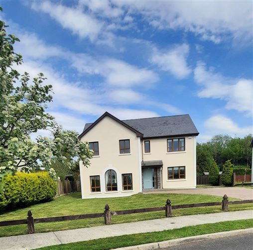 32 Shannon Cove  , Dromod, Leitrim