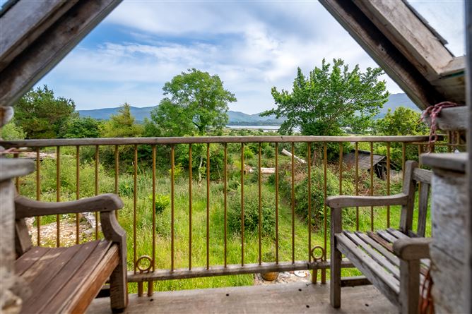 Photo 12 of 60 — Spyglass Hill, Loughaunacreen, Kilmakillouge, Lauragh - Kenmare, Co. Kerry