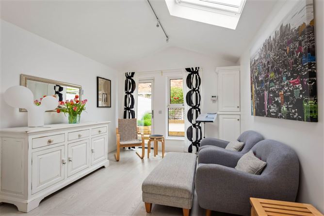 Photo 10 of 22 — 26 Binn Eadair View, Sutton, Dublin 13