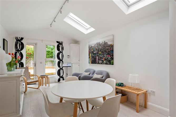Photo 8 of 22 — 26 Binn Eadair View, Sutton, Dublin 13