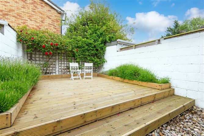 Photo 18 of 22 — 26 Binn Eadair View, Sutton, Dublin 13