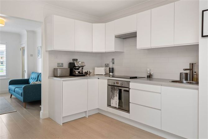 Photo 5 of 22 — 26 Binn Eadair View, Sutton, Dublin 13