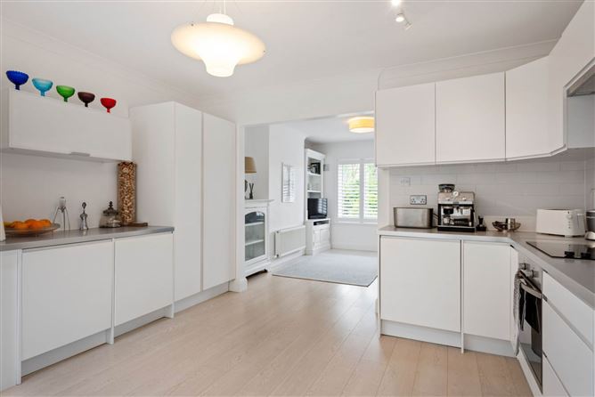 Photo 6 of 22 — 26 Binn Eadair View, Sutton, Dublin 13