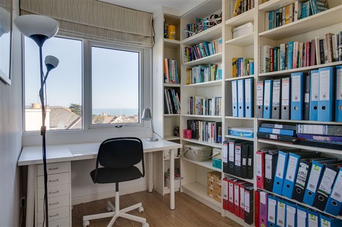 Glenalua, 2 Cunningham Road, Dalkey, Co. Dublin