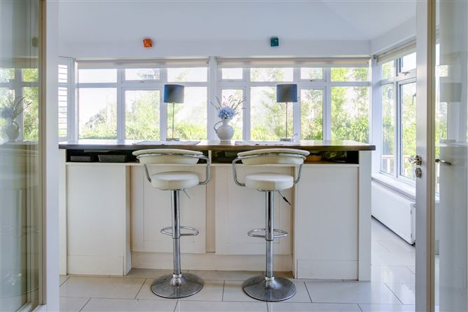 Glenalua, 2 Cunningham Road, Dalkey, Co. Dublin