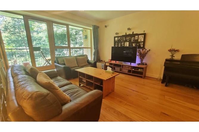 26 Littlewood, Stepaside, Dublin 18