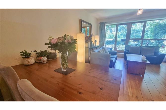 26 Littlewood, Stepaside, Dublin 18