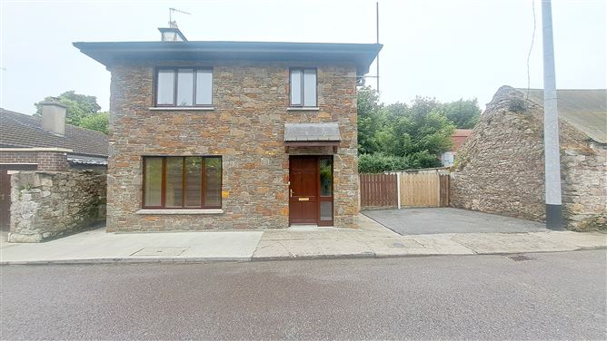 River Lane, Ballyporeen, Tipperary