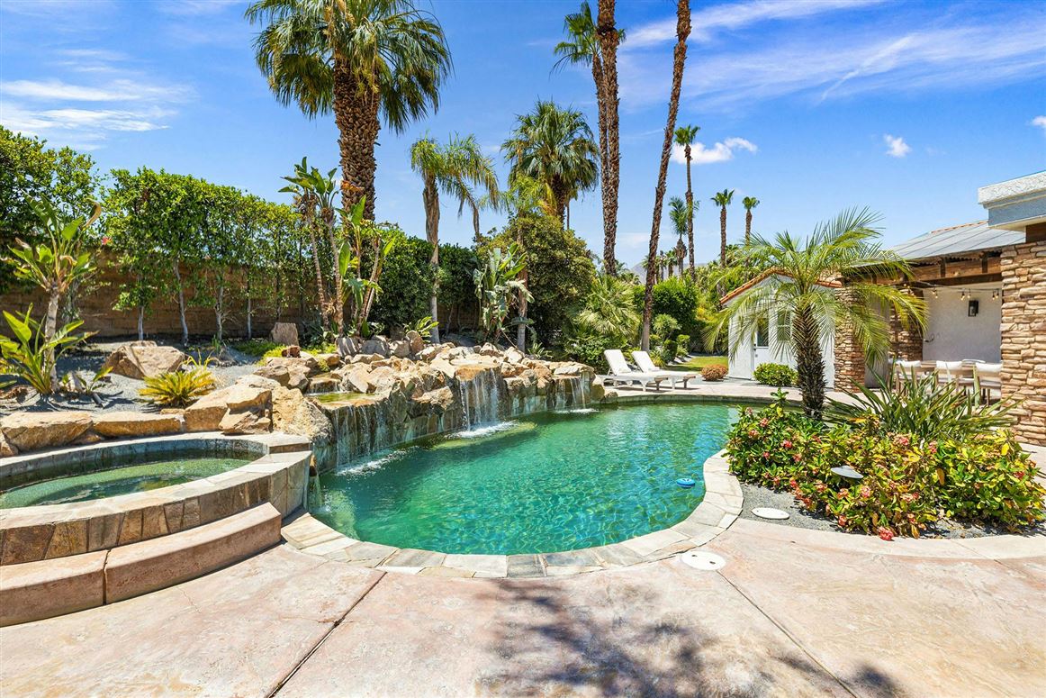 Waterfalls & Palms,Palm Desert,California,USA