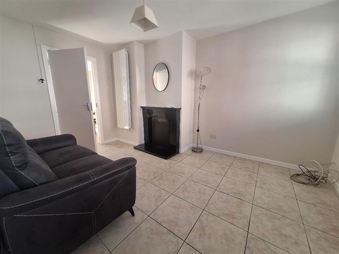 2 Chapel Street, Athlone, Westmeath