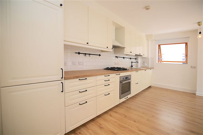 Apt 12 Hollybrook Manor, Hollybrook Park, Clontarf, Dublin 3