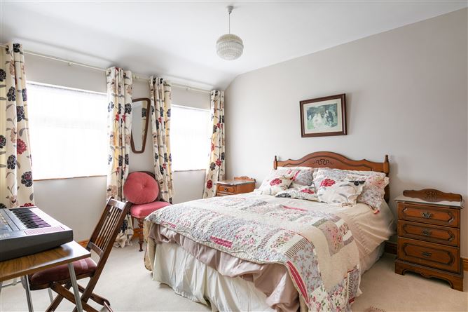 27 Willow Vale, Ballybrack, County Dublin