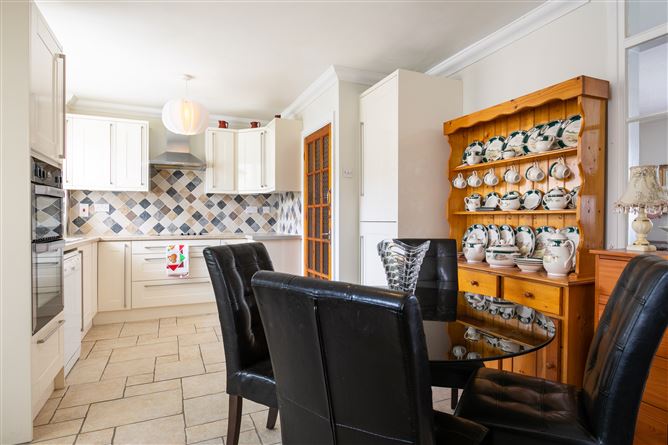 27 Willow Vale, Ballybrack, County Dublin