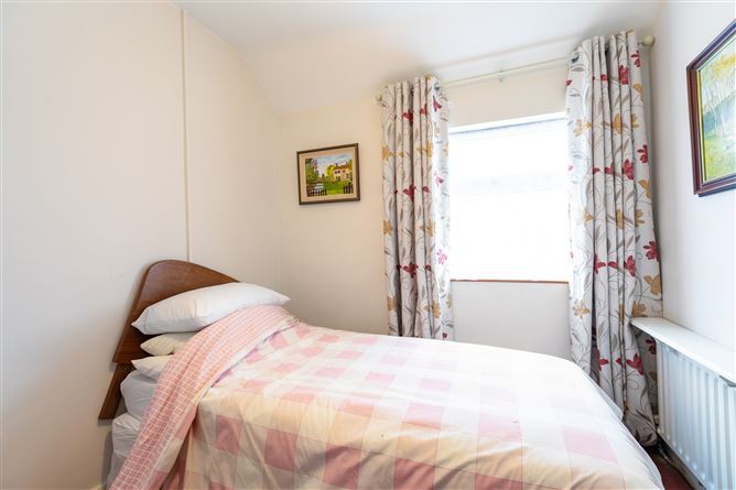 27 Willow Vale, Ballybrack, County Dublin