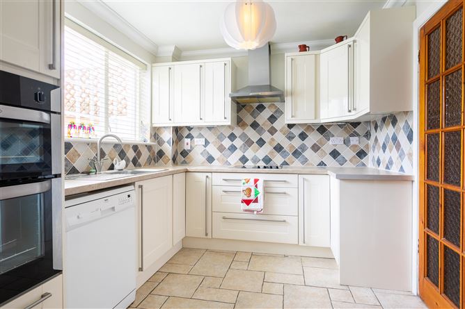 27 Willow Vale, Ballybrack, County Dublin