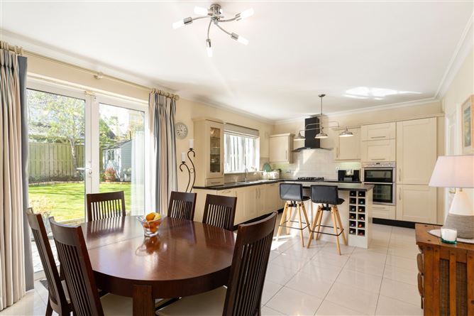32 Holmwood, Cabinteely, Dublin 18