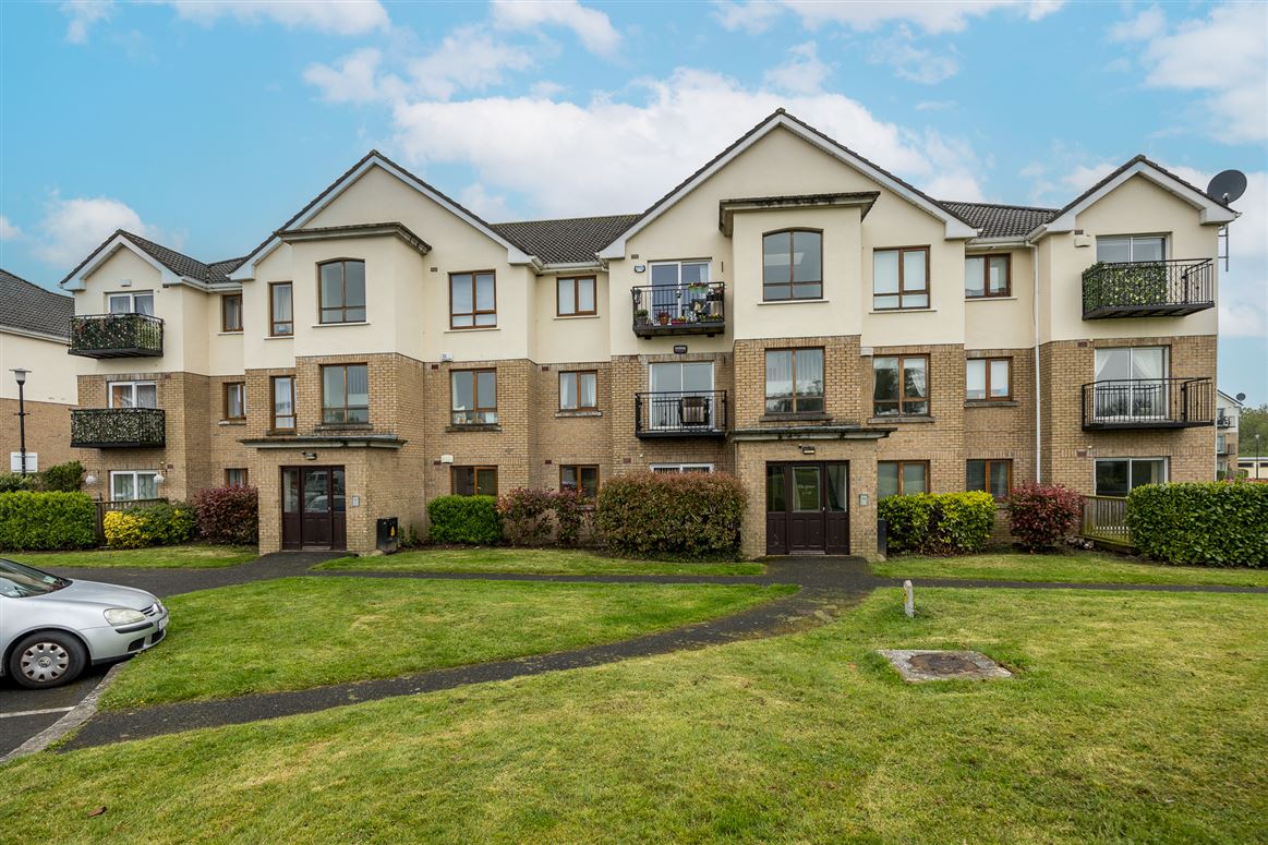 12 The Green, Larch Hill, Santry, Dublin 9