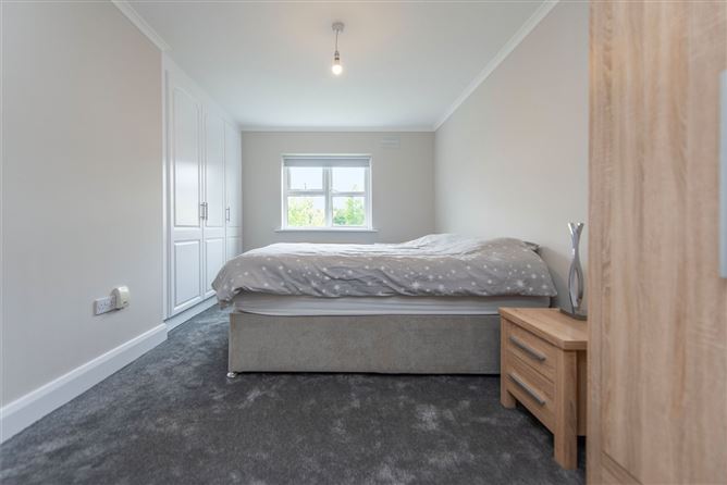 13 Lochan, Headford Road, Galway, Co. Galway
