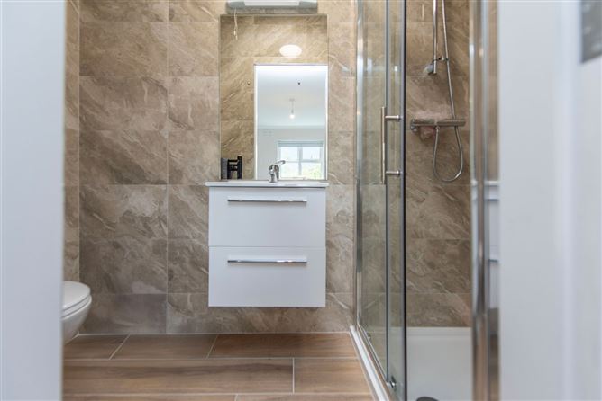 13 Lochan, Headford Road, Galway, Co. Galway