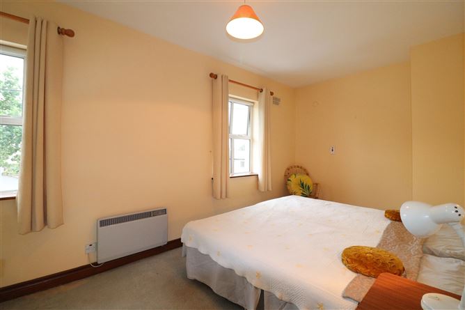 2 New Street, Killaloe, Clare